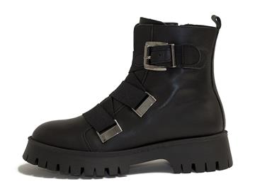 Anna Viotti D19-5027 22ő